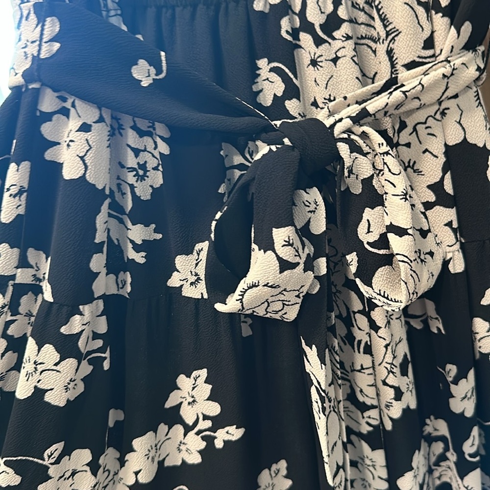 Lauren Ralph Lauren Floral Belted Midi Dress - size 8. - Picture 13 of 16